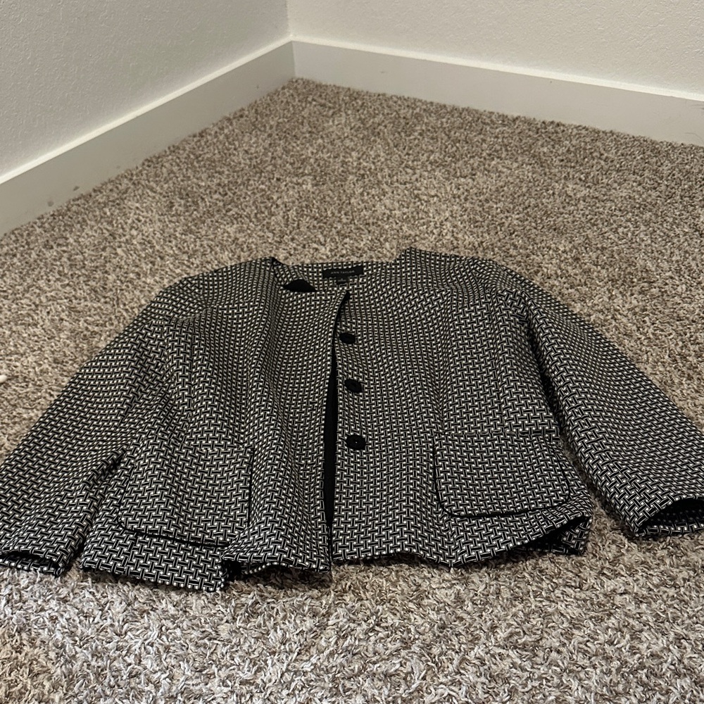Ann Taylor Black and White Patterned Blazer